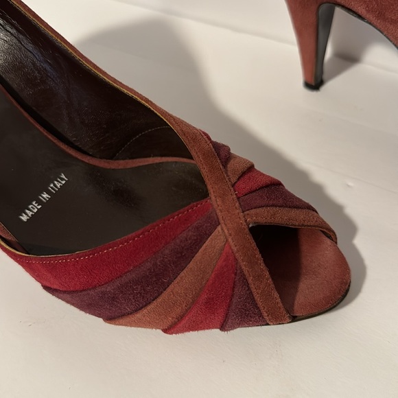 Bruno Magli Pink/Purple Suede 3” Peep Toe Pumps! - Picture 4 of 8